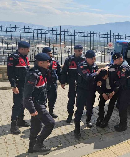 Bursa'da baba-oğul cinayetinde zanlı tutuklandı