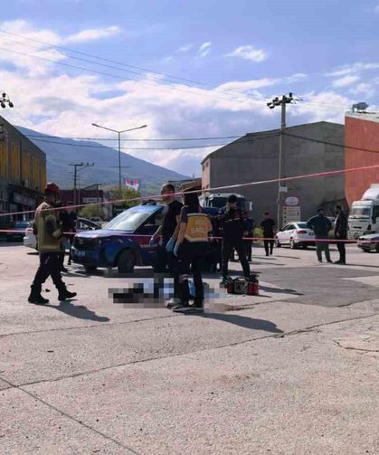 Vinçten atlaması sonucu hayatını kaybeden sürücü toprağa verildi