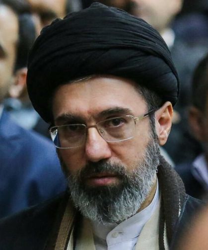 Hamaney: Hürmüz Boğazı’nın yönetimini yeni bir aşamaya taşıyacağız