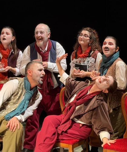 Yalancı Todoros yeniden sahnede