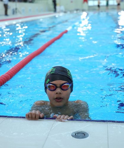 Bursa'da Çocuklar Bayram Coşkusu İçin Kulaç Attı