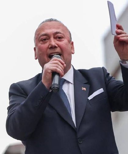 Uşak Belediye Başkanı Özkan Yalım, CHP'den ihraç edildi