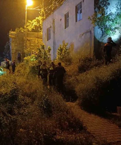 Sokak ortasında rastgele ateş açtı!