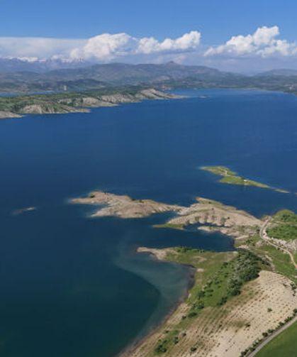 Geçen yıl çöl gibiydi, bu yıl turkuaza büründü