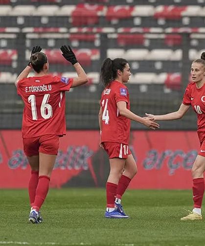 A Milli Kadın Futbol Takımı'nın aday kadrosu belli oldu