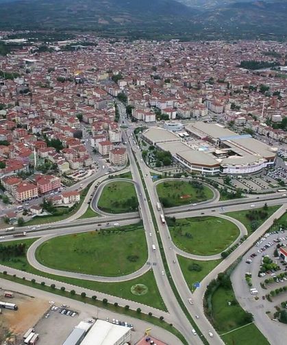 “İnegöl Büyüyor Ama Sorunlar da Derinleşiyor”