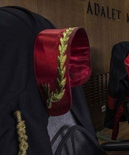 Duruşma sırasında yere yığılan savcı hayatını kaybetti