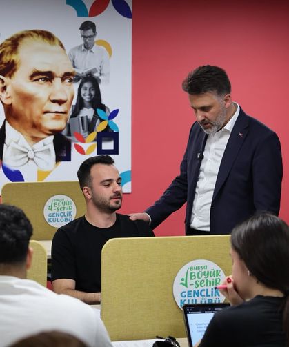 Başkan Vekili Biba öğrencilerle bir araya geldi
