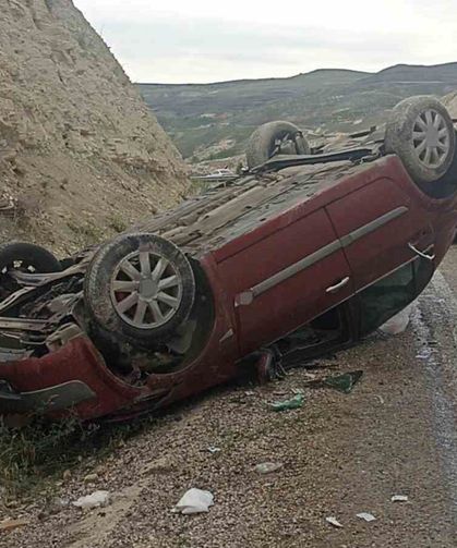 Otomobil takla attı: 3 kişi yaralandı