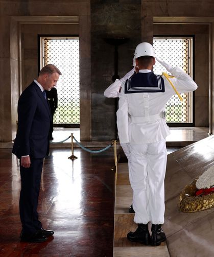 Avrupa Birliği Büyükelçisi Aivo Orav, Anıtkabir’i ziyaret etti