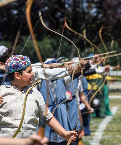 Bursa’da 450 sporcu geleneksel okçulukta yarıştı