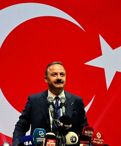 Ağıralioğlu'ndan Roland Garros'ta finale yükselen Kaplan'a tebrik