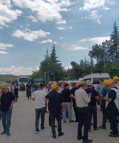 Madenciler yeniden eylemde: İşçiler Yıldızlar Holding önüne çağrı yaptı