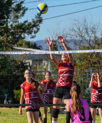 Mini Voleybol Şenliği’nde 1300 çocuk hünerlerini sergiledi