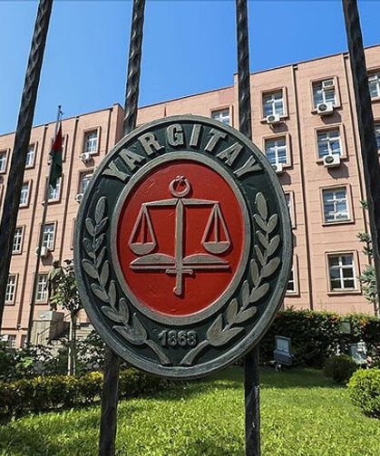 Siyasetçiye “pislik” demek hakaret sayılmadı