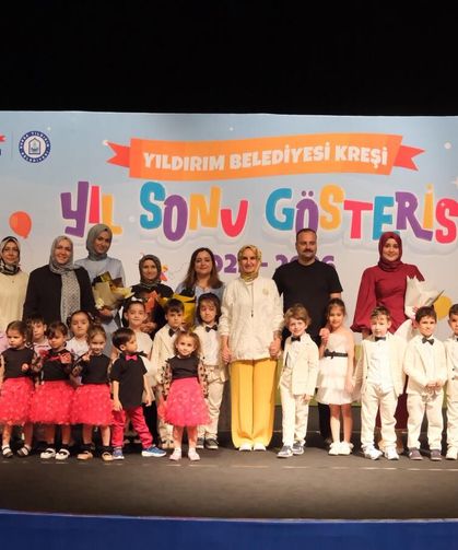 Bursa Yıldırım Belediyesi Kreşi’nde renkli mezuniyet töreni