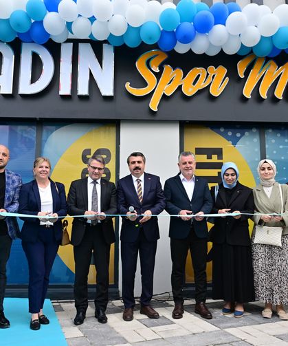 Bursa'da Bağlaraltı Kadın Spor Merkezi açıldı!