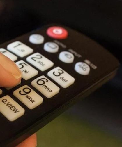 Show Tv fişini çekti! O program apar topar yayından kaldırıldı