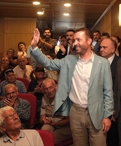 Ceyhan Belediye Başkanı Kadir Aydar CHP’den istifa etti