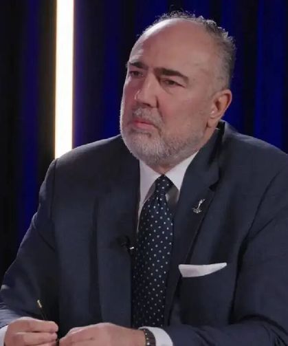 Gazeteci Vedat Yenerer hayatını kaybetti