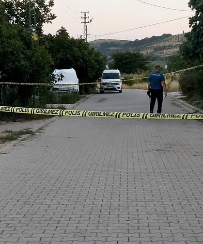 Kargo aracı iki çocuğa çarptı: 1 çocuk hayatını kaybetti