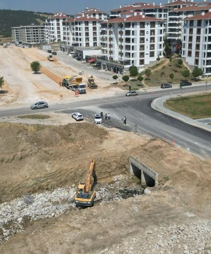 Büyükşehir’den Balkan Mahallesi’nde yoğun mesai
