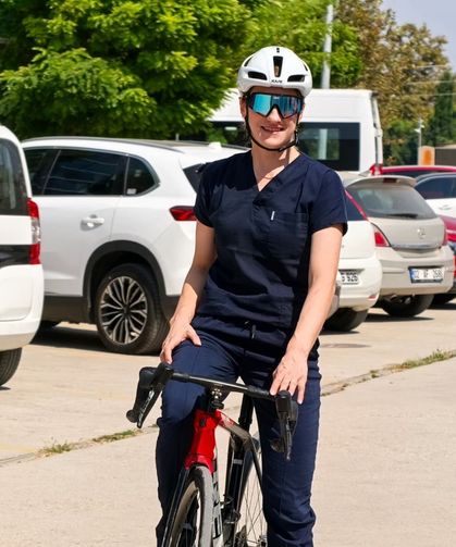 Spor salonları kapandı, o bisiklete yöneldi: Şampiyonluklar peşpeşe geldi
