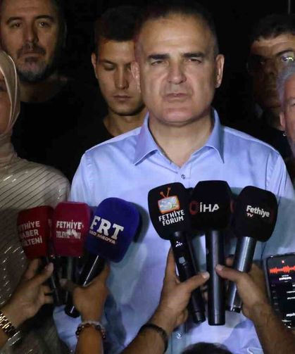 Fethiye'deki orman yangınında 16 huzurevi sakini dumandan etkilendi