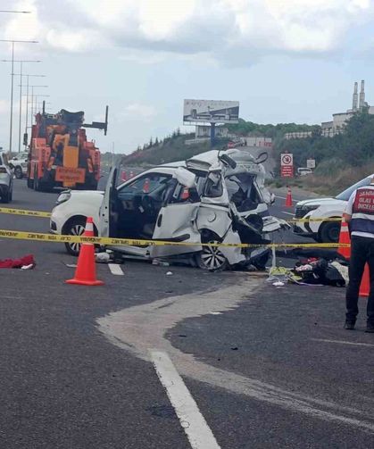 Kuzey Marmara Otoyolu'nda feci kaza: 2 ölü, 6 yaralı