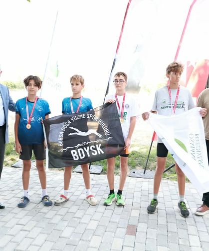Osmangazi’de genç sporcular duatlonda kıyasıya yarıştı