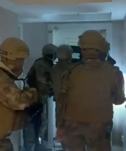 Fatih’te göçmen kaçakçılığı operasyonu: 2 şüpheli tutuklandı