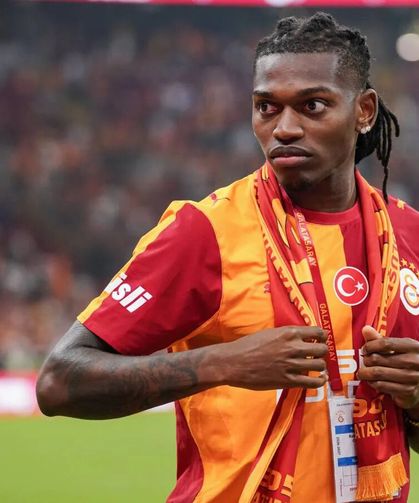Rafael Leao'nun avukatından transfer itirafı