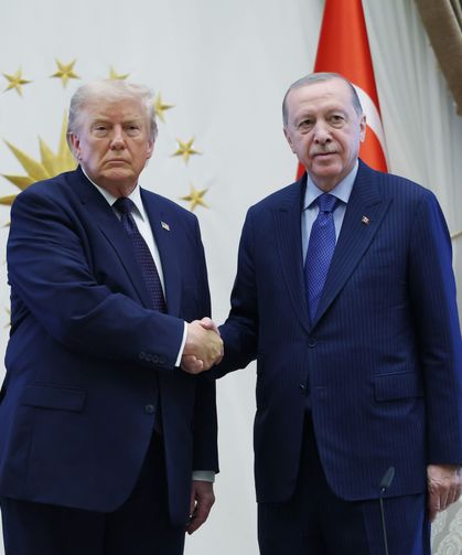Trump: “Erdoğan’la uğraşmayın, o sert biridir”