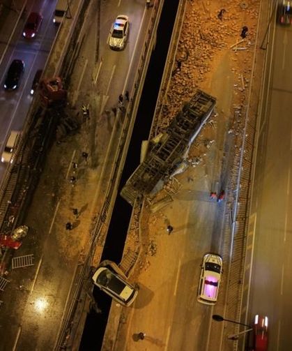 Afyonkarahisar’da köprülü kavşakta can pazarı
