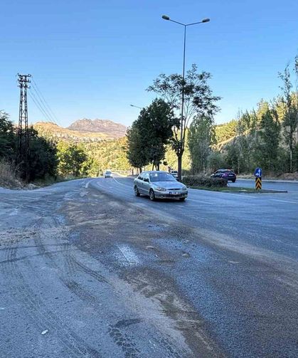 Ankara'da beton mikseri otomobille çarpıştı: 1'i ağır 5 yaralı