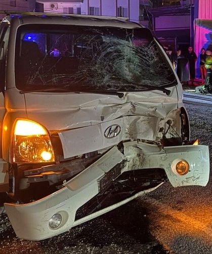 Kamyonetle çarpışan motosikletin 16 yaşındaki sürücüsü hayatını kaybetti