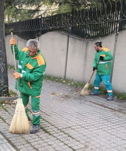 Osmangazi'de temizlik ekipleri gece gündüz sahada