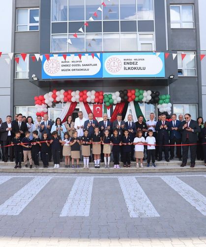 Bursa’da eğitimde yeni dönem: Yeni okullar öğrenciler için kapılarını açtı
