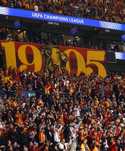 Dev maç öncesi Galatasaray’da taşlar yerinden oynadı