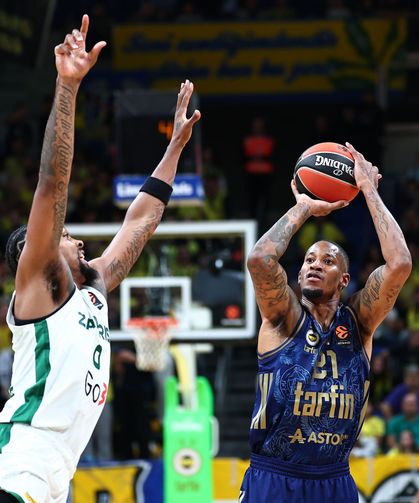 Fenerbahçe’den EuroLeague’de net galibiyet
