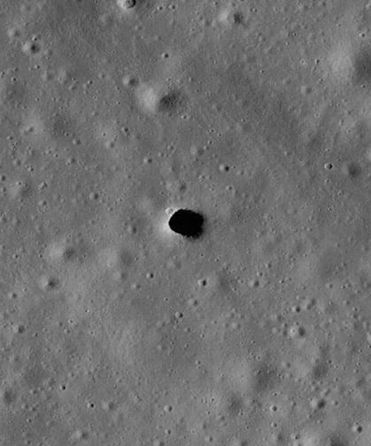 Ay’daki gizemli çukur mercek altında: Astronotlara doğal sığınak olabilir