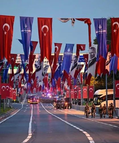 Vatan Caddesi'ndeki 29 Ekim Kortej geçişi ertelendi