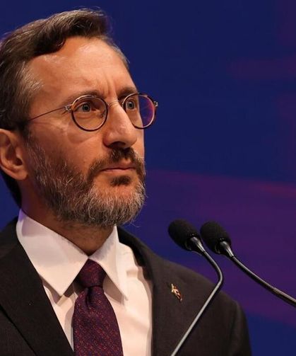 Fahrettin Altun’un  yeni görüntüsü dikkat çekti