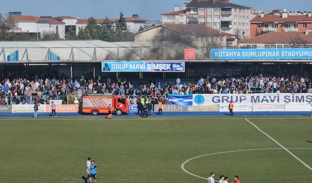 Bursaspor-Kütahyaspor maçında yangın paniği