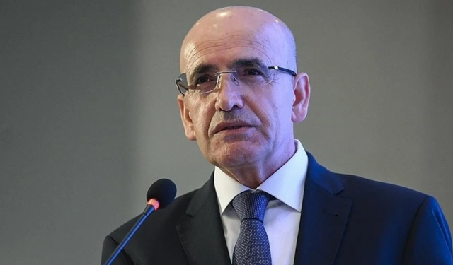 Bakan Şimşek: Biz yatırım bankası değil devletiz, zırt pırt rakam revize edemeyiz