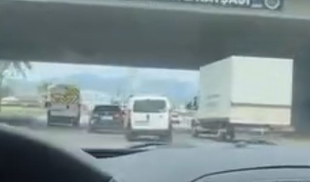 Bursa’da trafikte ölümüne makas attı!