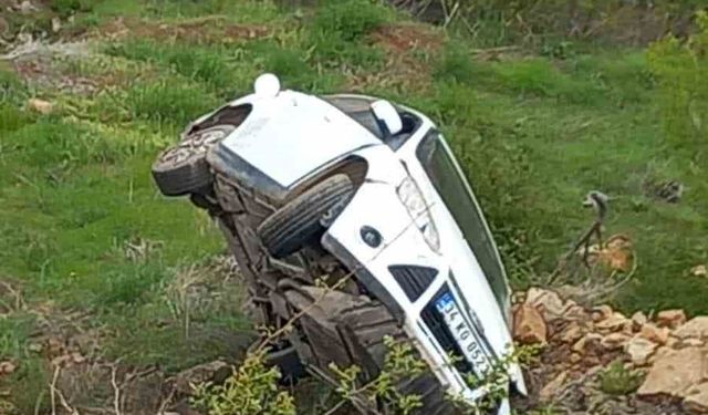 Elazığ’da otomobil yan yattı: 1 yaralı
