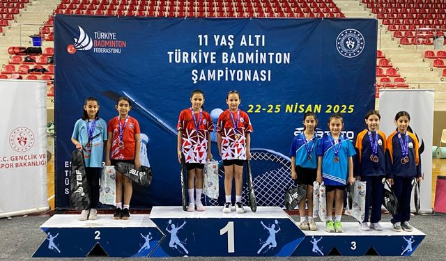 Osmangazi Belediyespor’un genç badmintoncuları göz doldurdu
