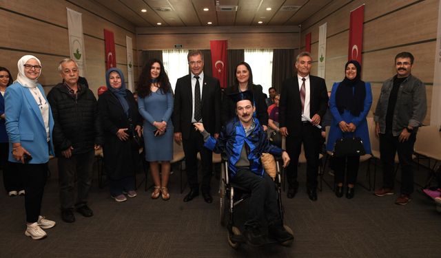 Bursa'da okuma aşkı engel tanımadı
