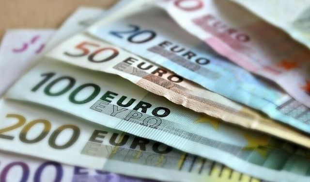 Bir ülke daha Euro'ya geçiyor